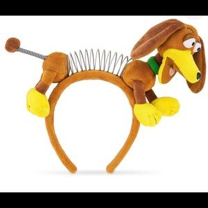 Slinky dog ToyStoryLand Disney Park